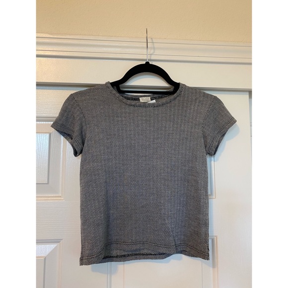 Brandy Melville Tops - BRANDY MELVILLE TEE